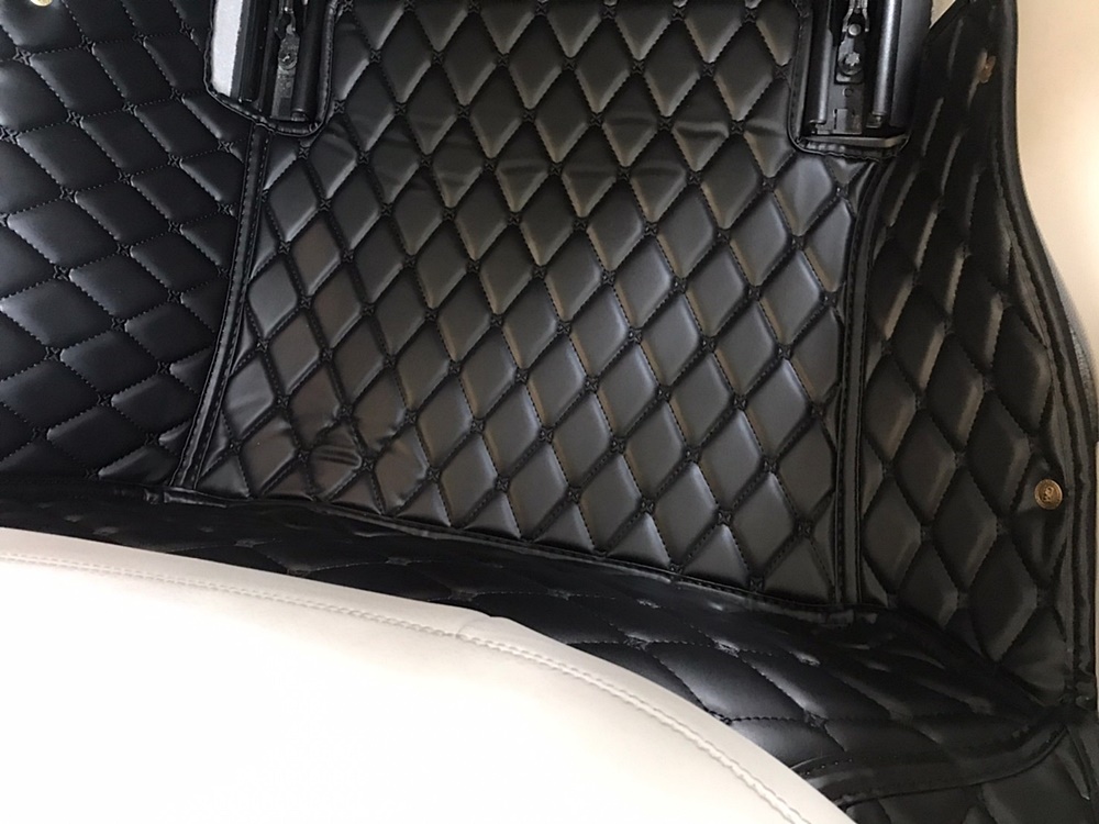 พรมปูพื้นรถยนต์ 6D BENZ E-CLASS W211 (ปี 2003-09) สีดำ เต็มคัน (3ชิ้น)