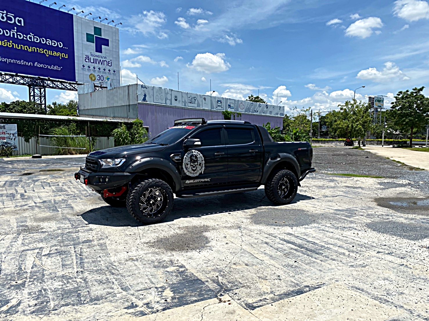 FORD WILDTRACK ทรงเมกา