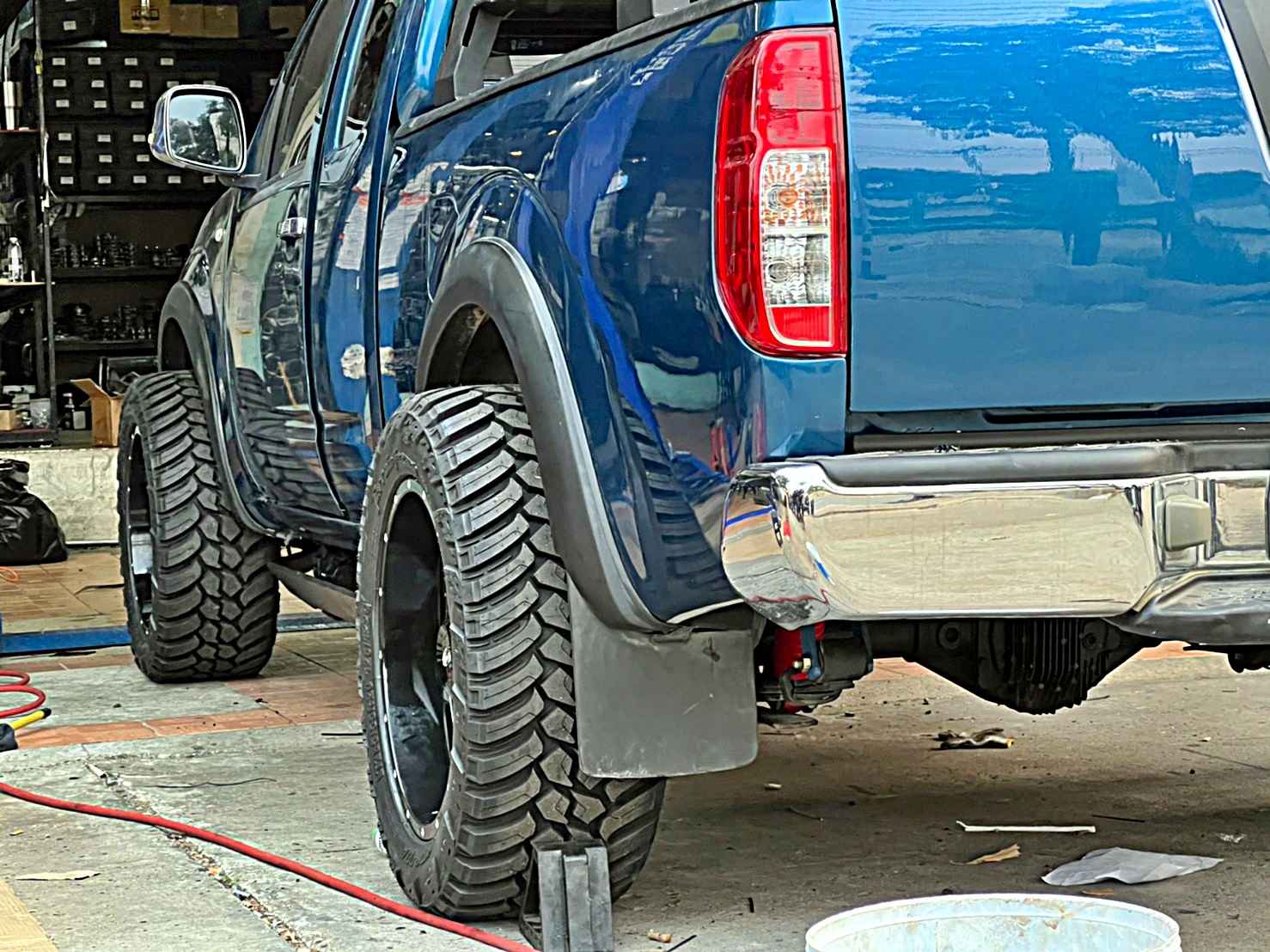 NISSAN_NAVARA_แปลงร่าง ทรงเมกา