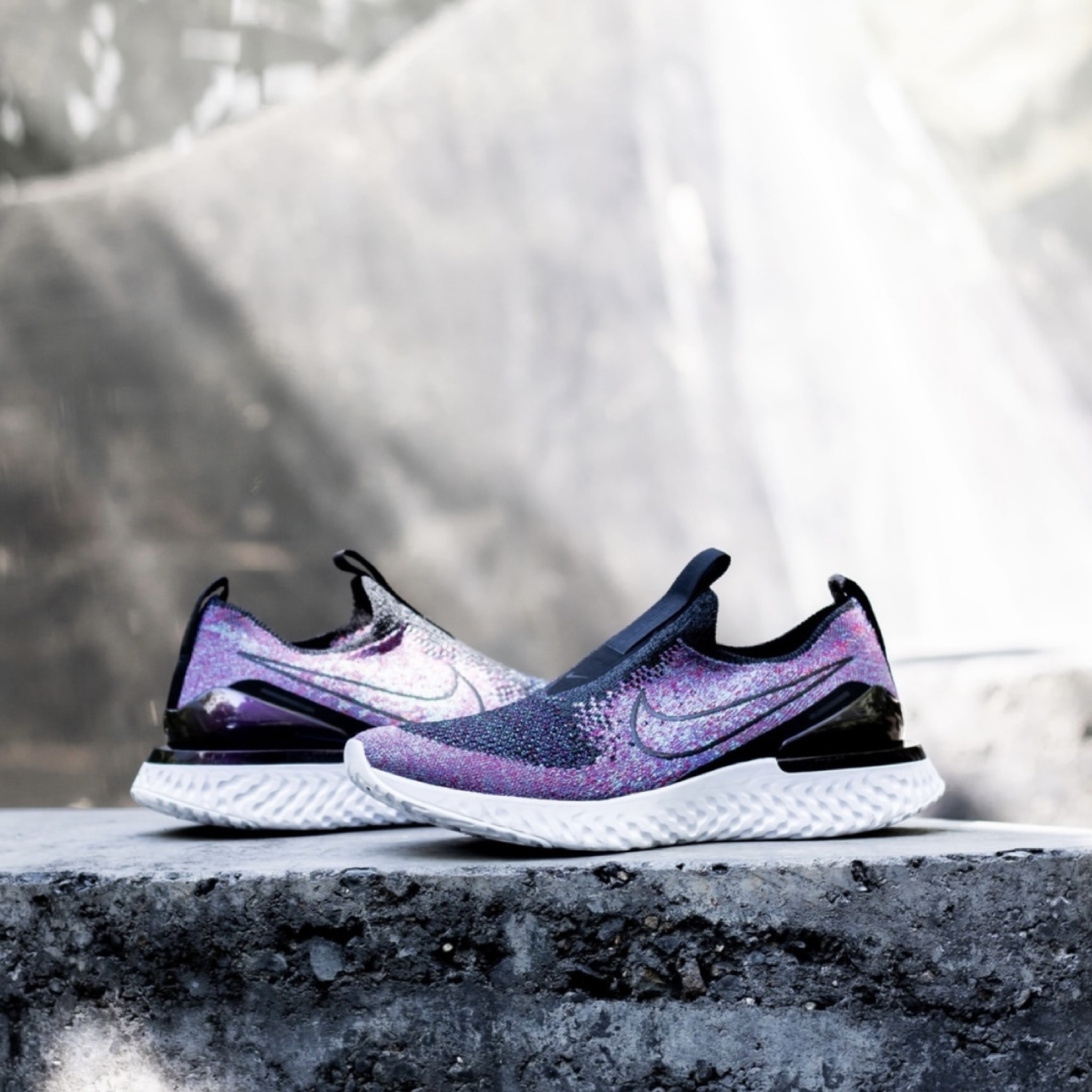 รองเท้าวิ่ง Nike Epic Phantom React Flyknit ‘LIMITED’ (M11US)