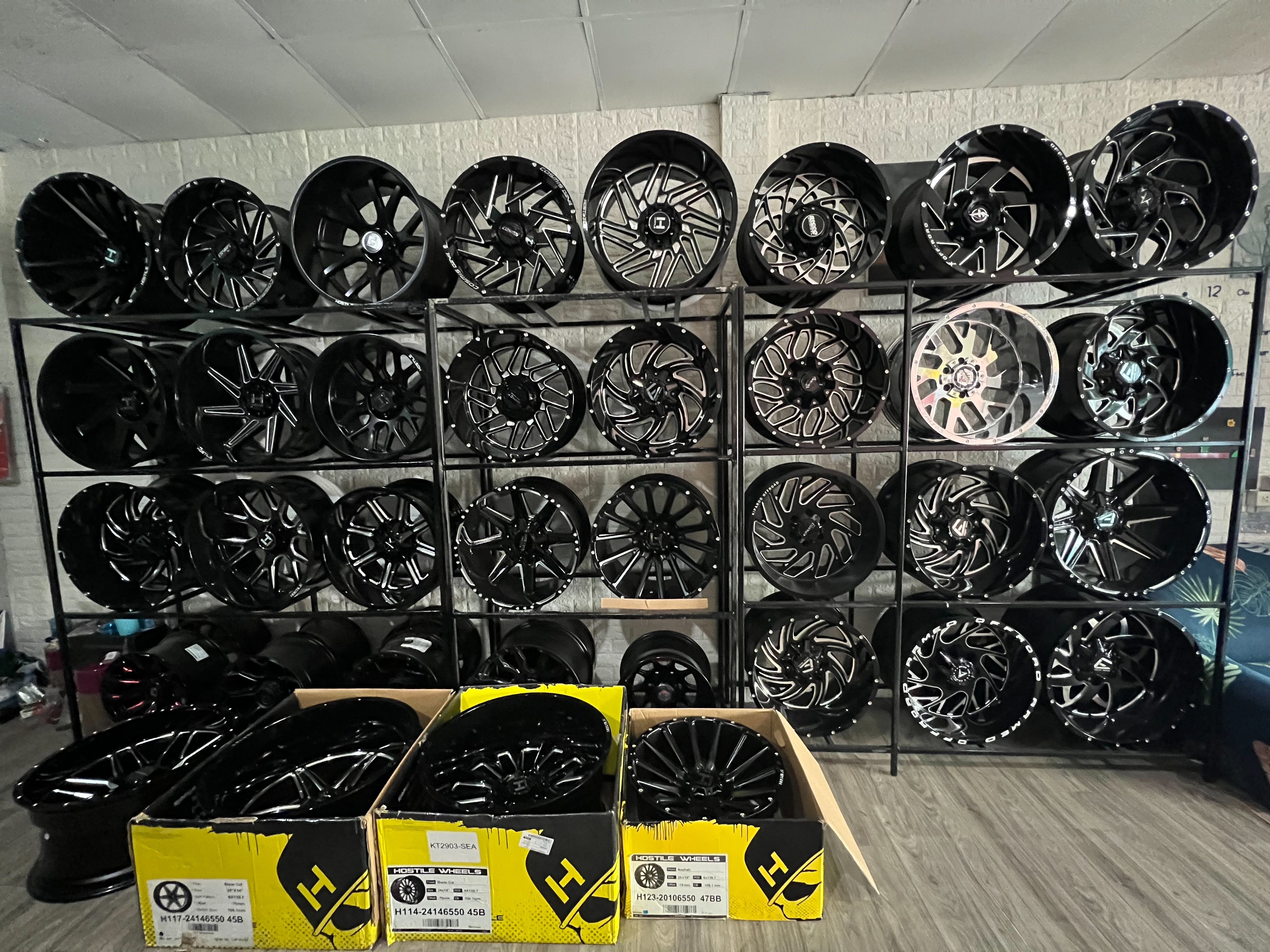 ล้อทรงเมกา ขอบ22 ราคาพิเศษ