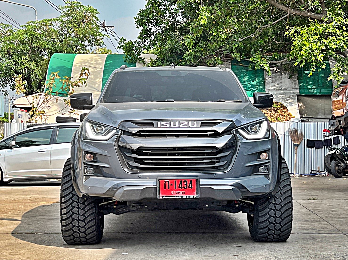 D-MAX ทรงเมกา จากอุธยา