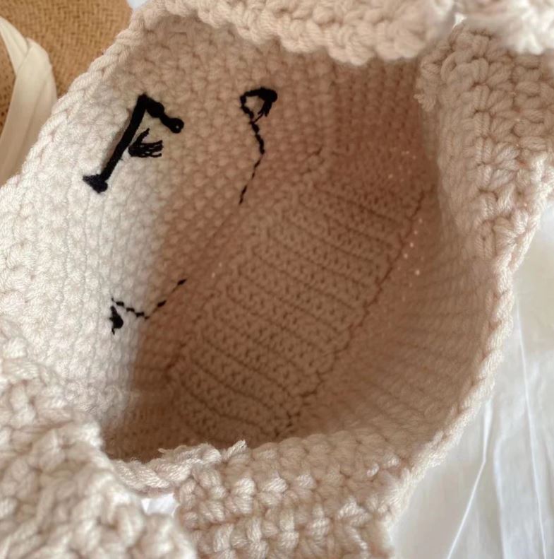 กระเป๋าถัก รูปยิ้ม คล้องแขน แฟชั่นเกาหลี 😄