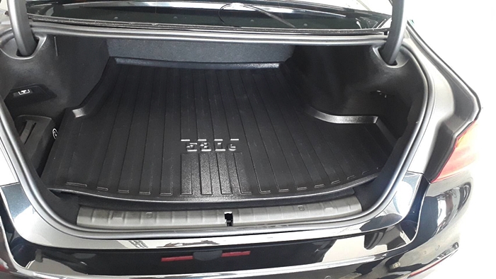 ถาดท้ายรถ BMW 530e Plug-in Hybrid (G30)