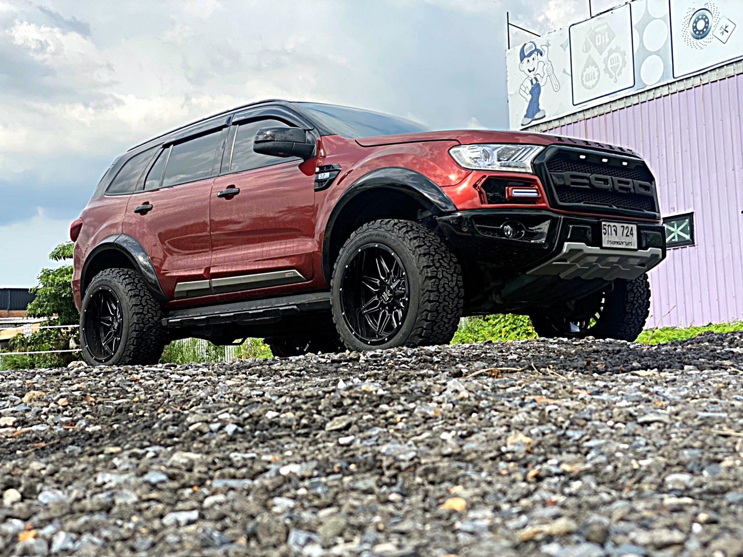 FORD EVEREST จัดทรงเมกาที่ STEP9