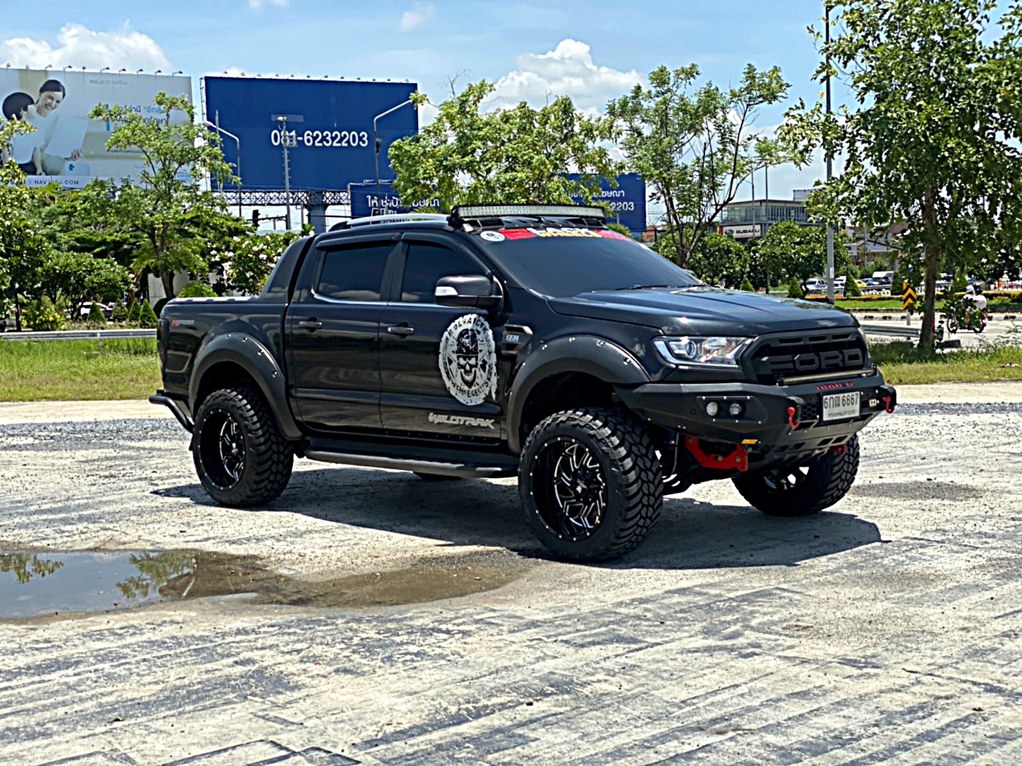FORD WILDTRACK ทรงเมกา