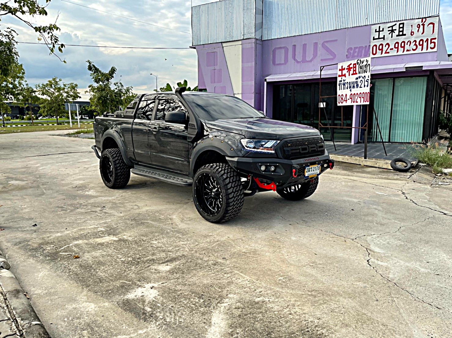 FORD RANGER จัดทรงเมกา ขอบ22 ที่ STEP9