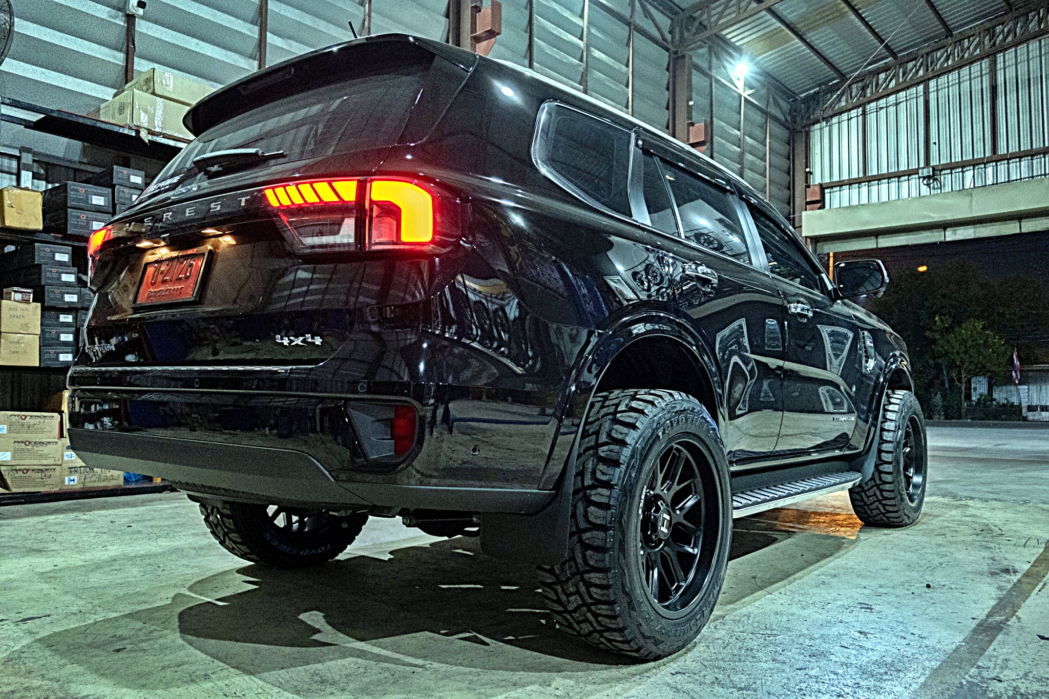 #FORD_EVEREST_NEXTGEN แบบไม่ยก ล้อแท้ HOSTILE H120