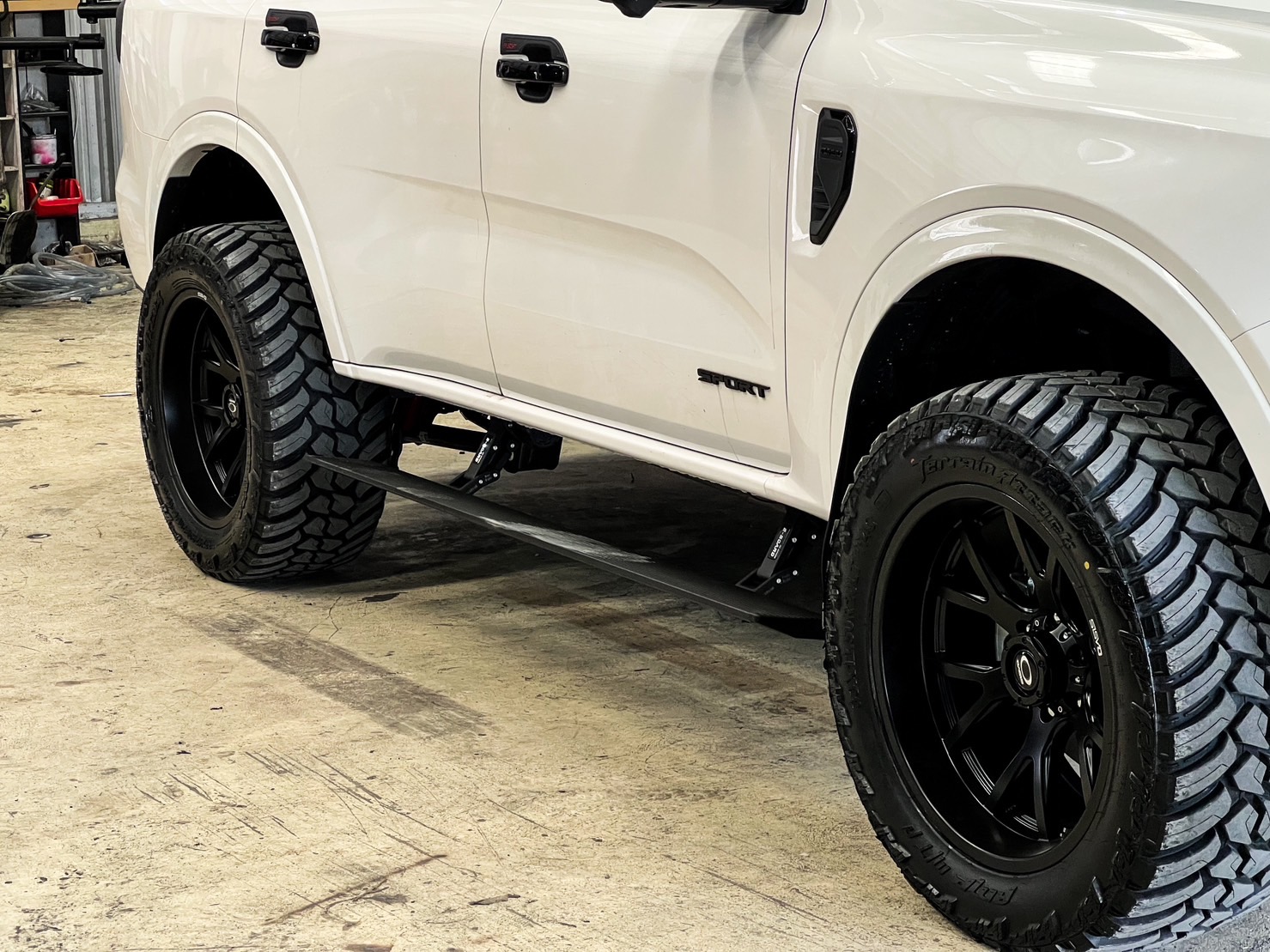 FORD EVEREST NEXTGEN #ทรงซ้อ ขับมาจากพิษณุโลก มาแต่งทรงเมกา