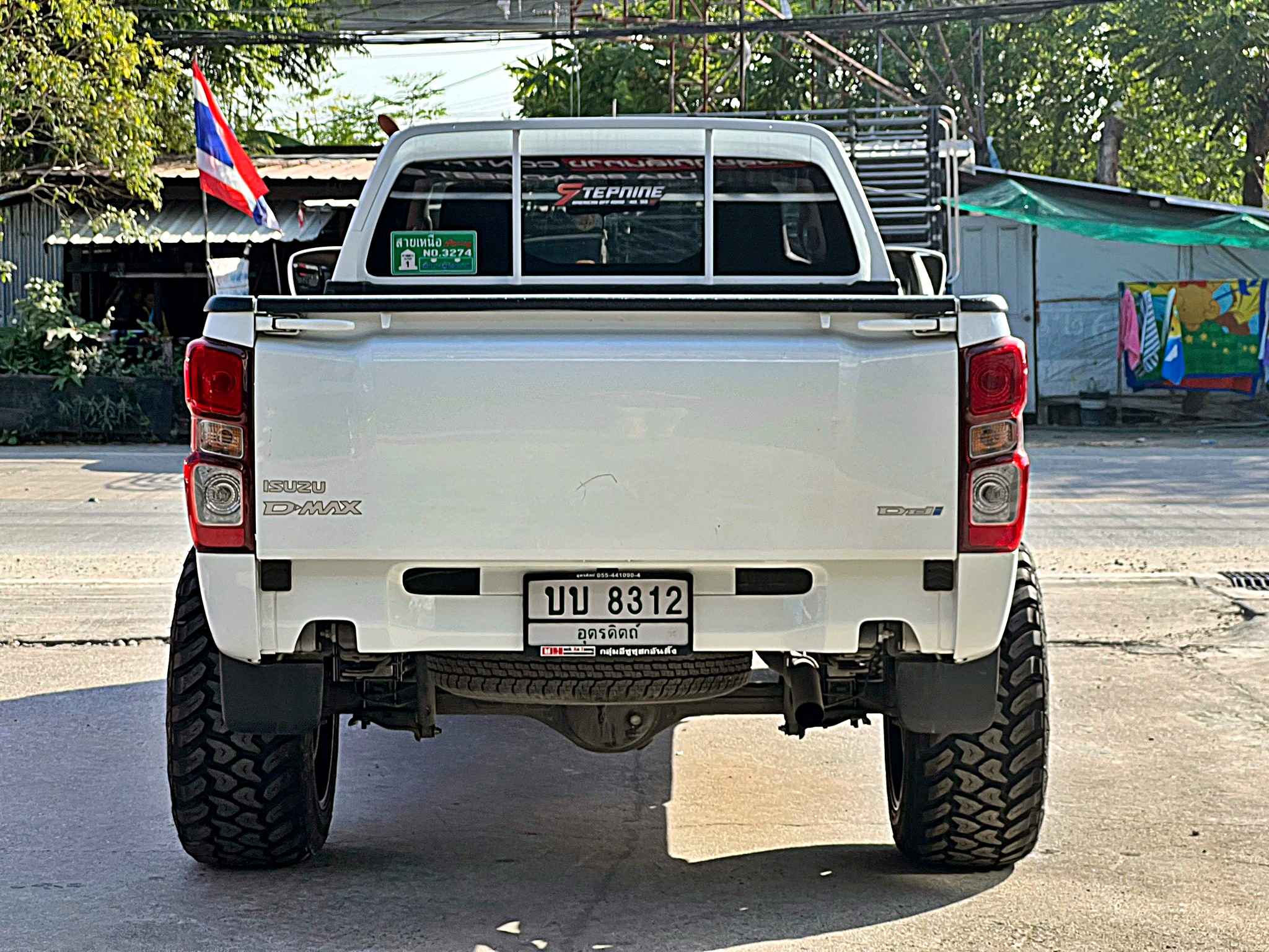 D-MAX ทะเบียน อุตรดิตถ์แต่งทรงเมกาที่ STEP9