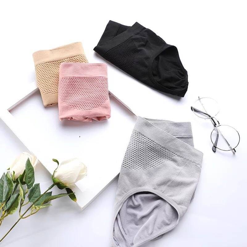 กางเกงในกระชับก้น