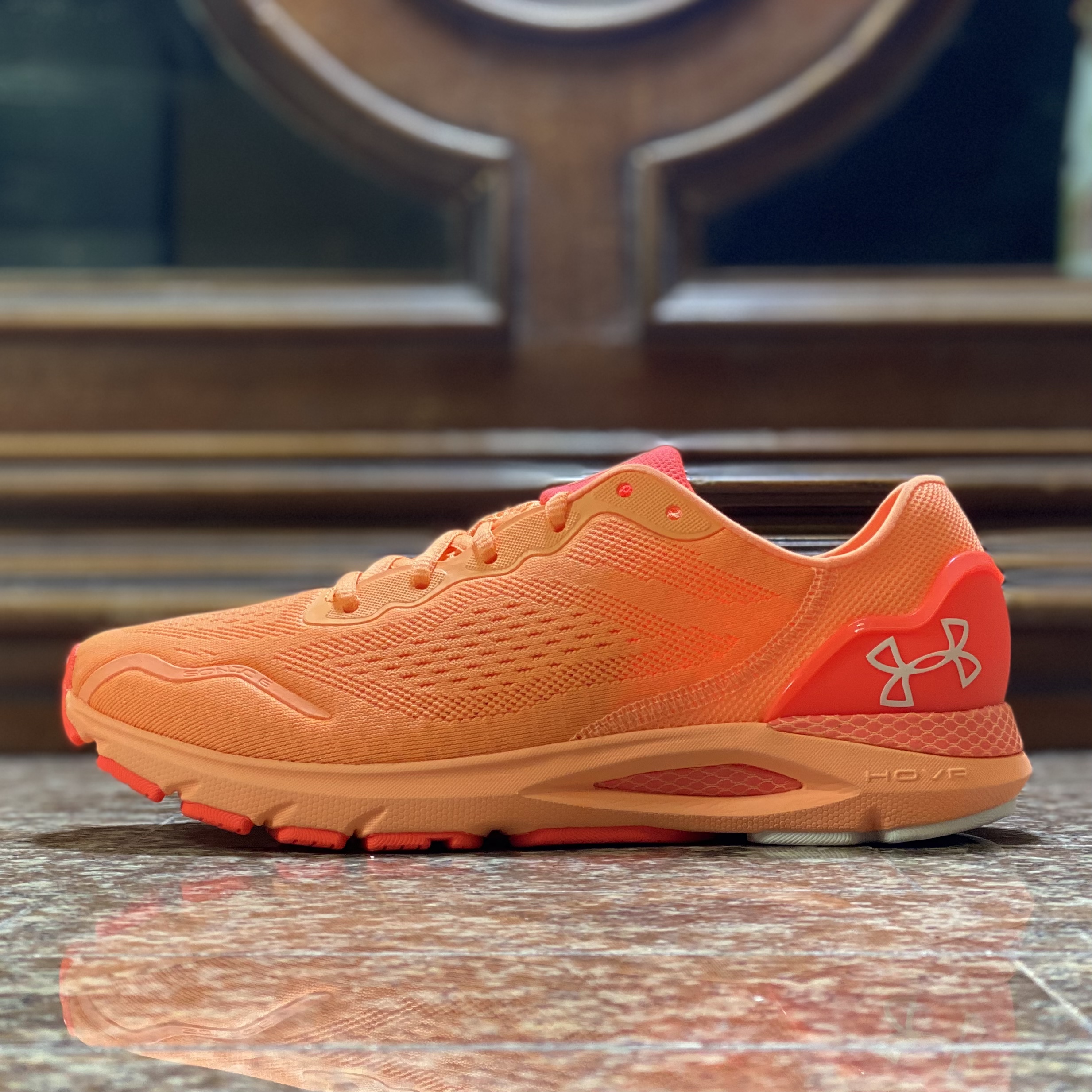 รองเท้าวิ่ง Under Armour HOVR Sonic 6 ’Orange’ Women (W8/8.5/9.5US)