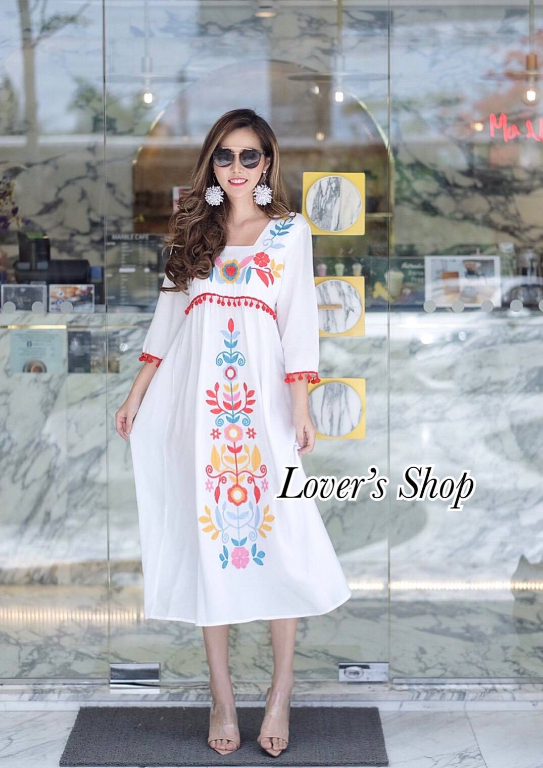 เดรสโบฮีเมียน แต่งตุ้งติ้ง