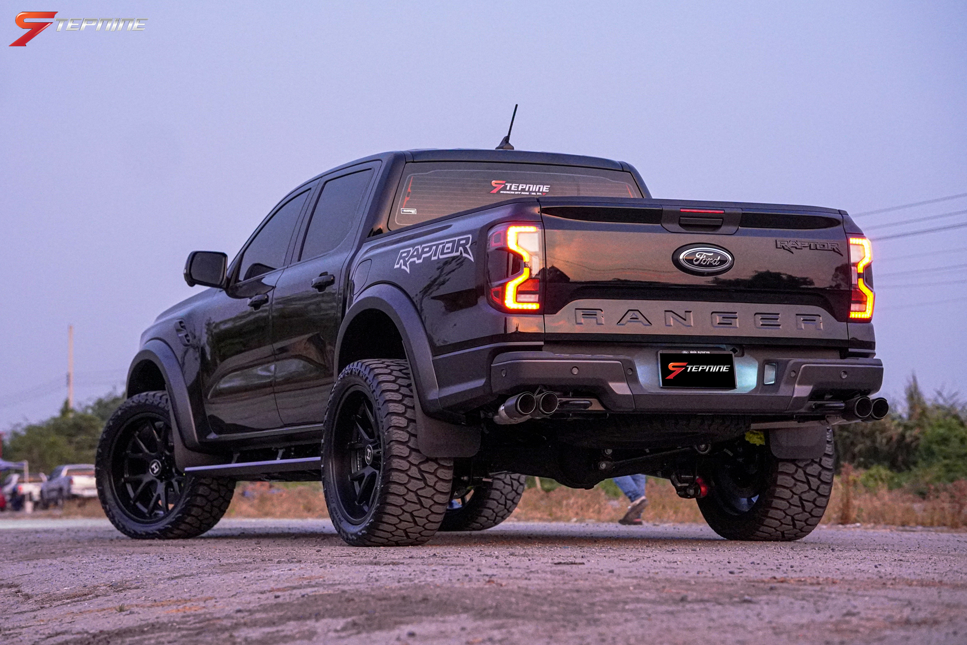 FORD RAPTOR NEXT-GEN ทรงเมกา ของแต่งแท้ทั้งคัน