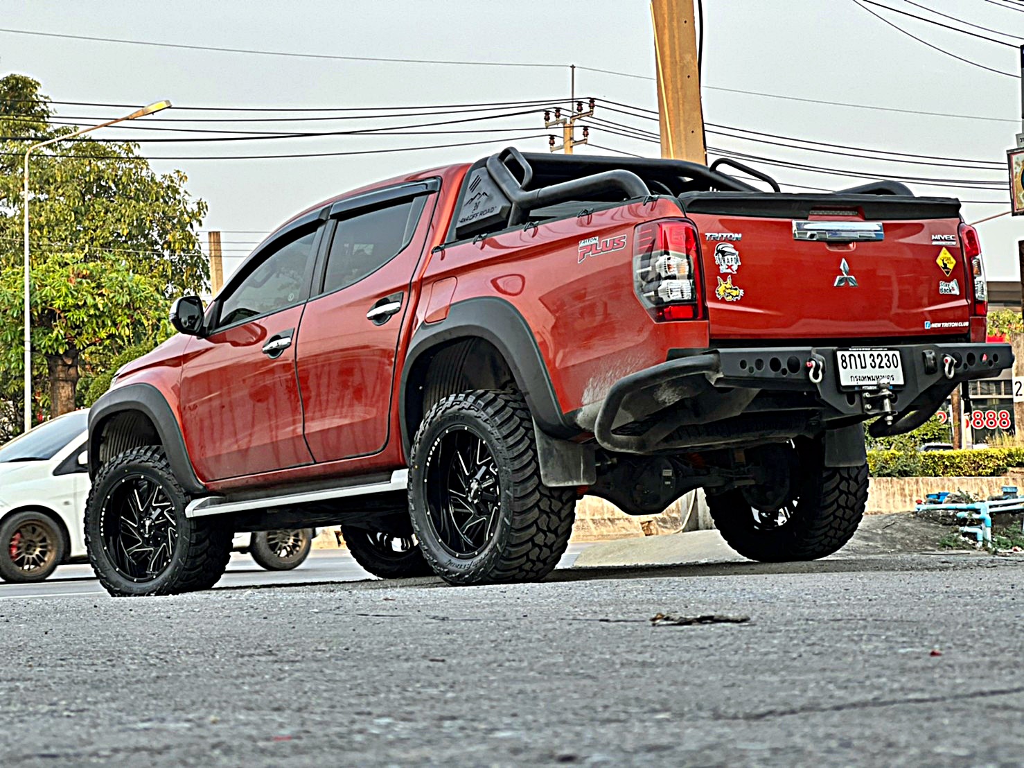 TRITON ทรงเมกา