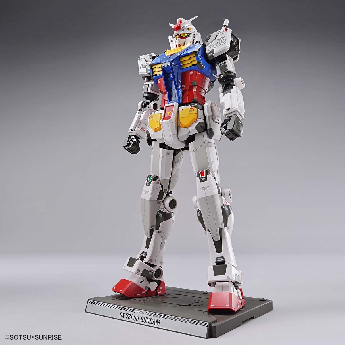 1/48 RX-78F00 Gundam