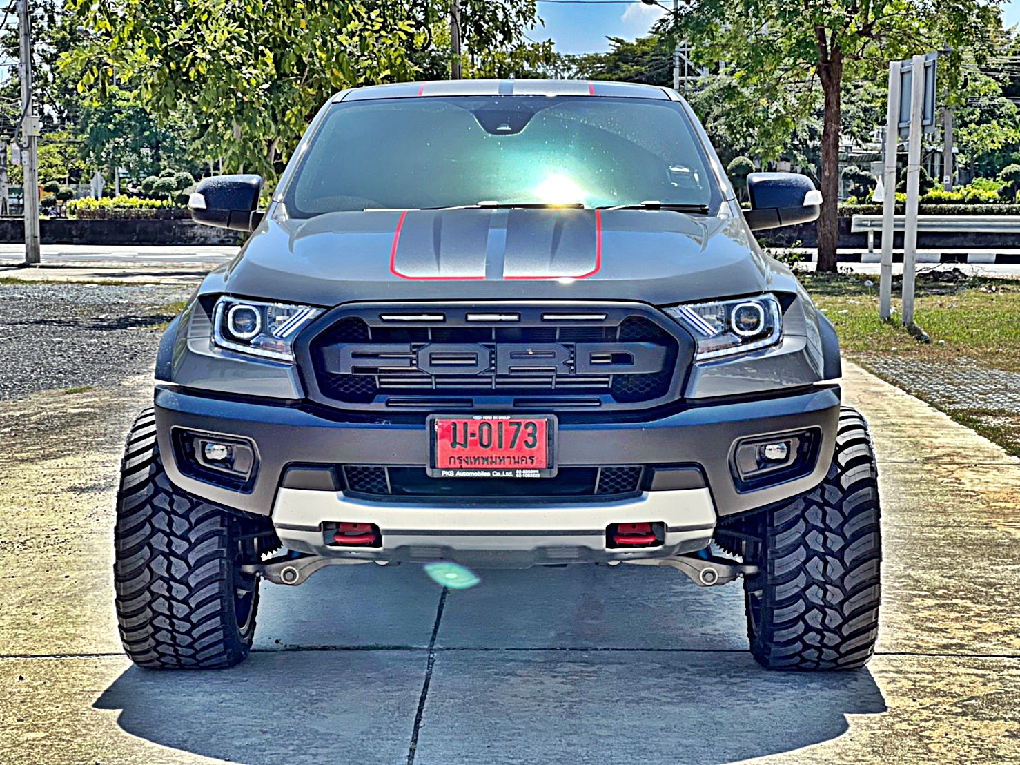 FORD RAPTOR ทรงเมกา่ ล้อ HOSTILE H113