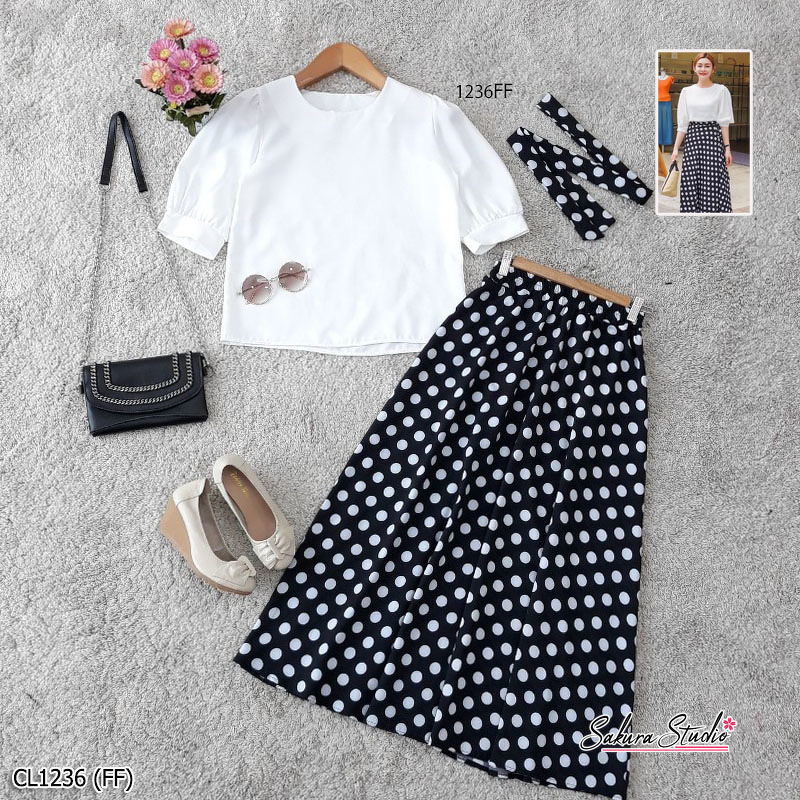 set 2 ชิ้น เสื้อแขนตุ๊กตากับกระโปรงลายจุด พร้อมเชือกผูกเอว
