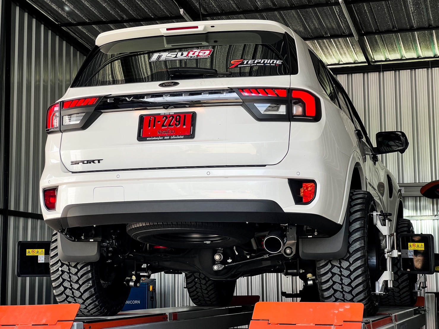 FORD EVEREST NEXTGEN #ทรงซ้อ ขับมาจากพิษณุโลก มาแต่งทรงเมกา