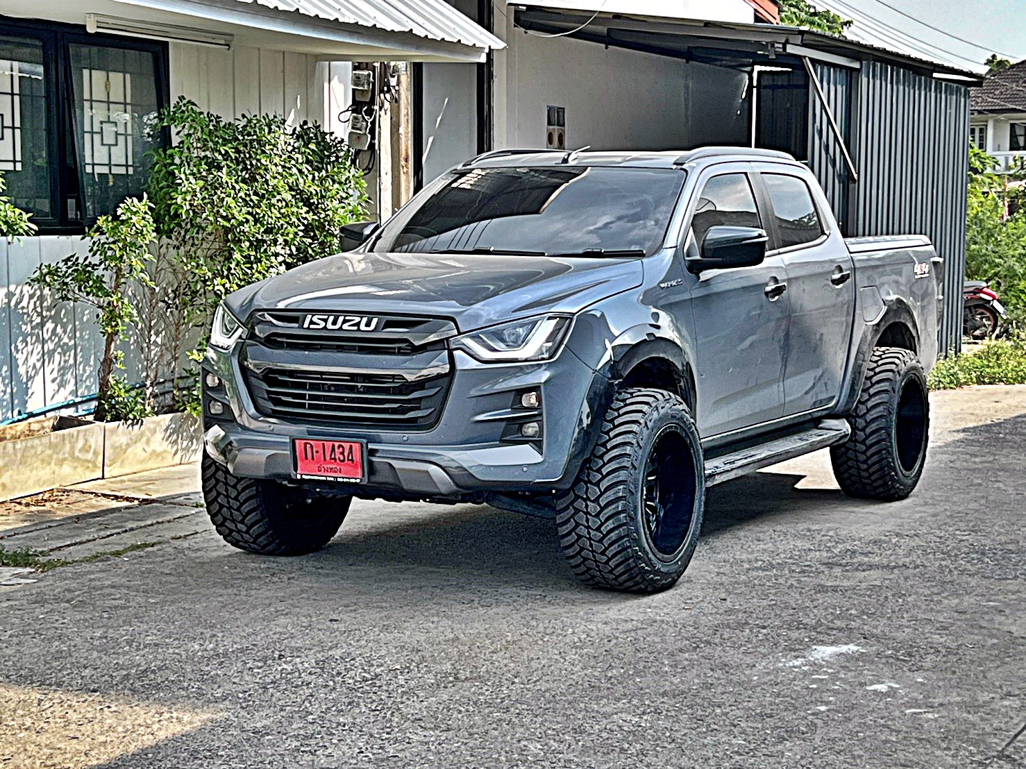 D-MAX ทรงเมกา จากอุธยา