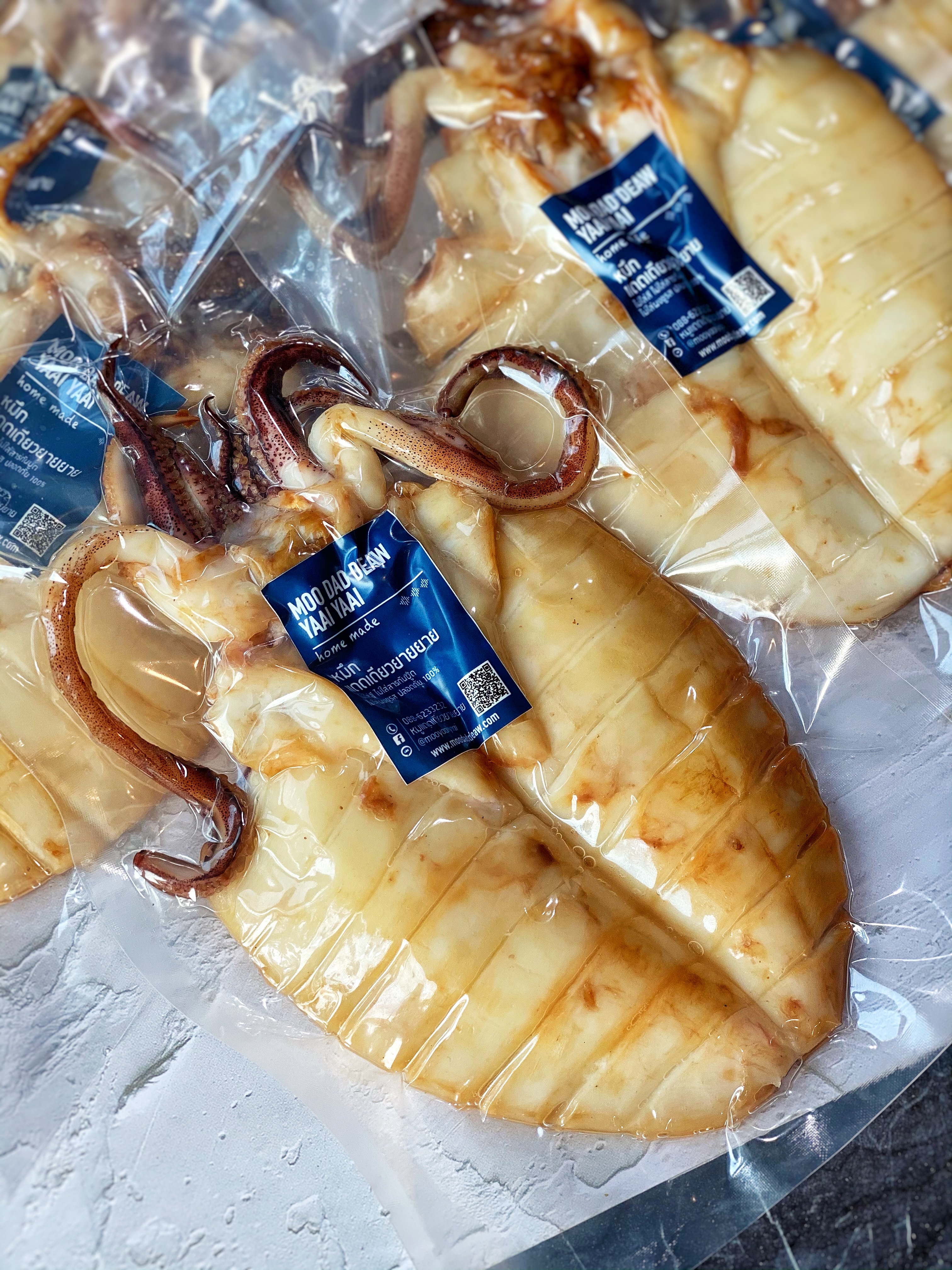 หมึกแดดเดียว สดปลอดสาร ทอดเสร็จ พร้อมส่ง ราคาถูก