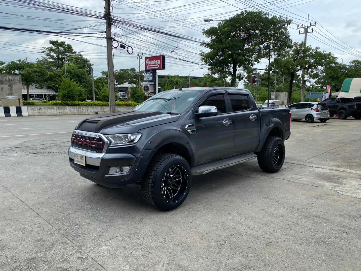 FORD ทรงเมกา ล้อเทพลึกสุดตาราง