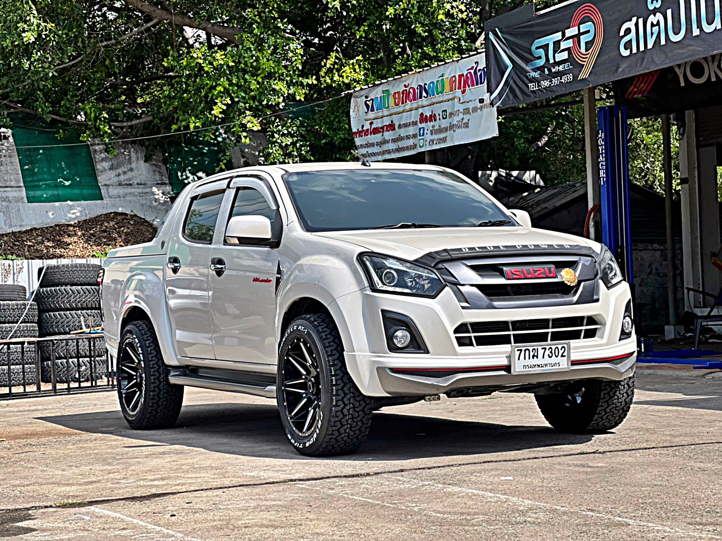 D-MAX แบบไม่ยก