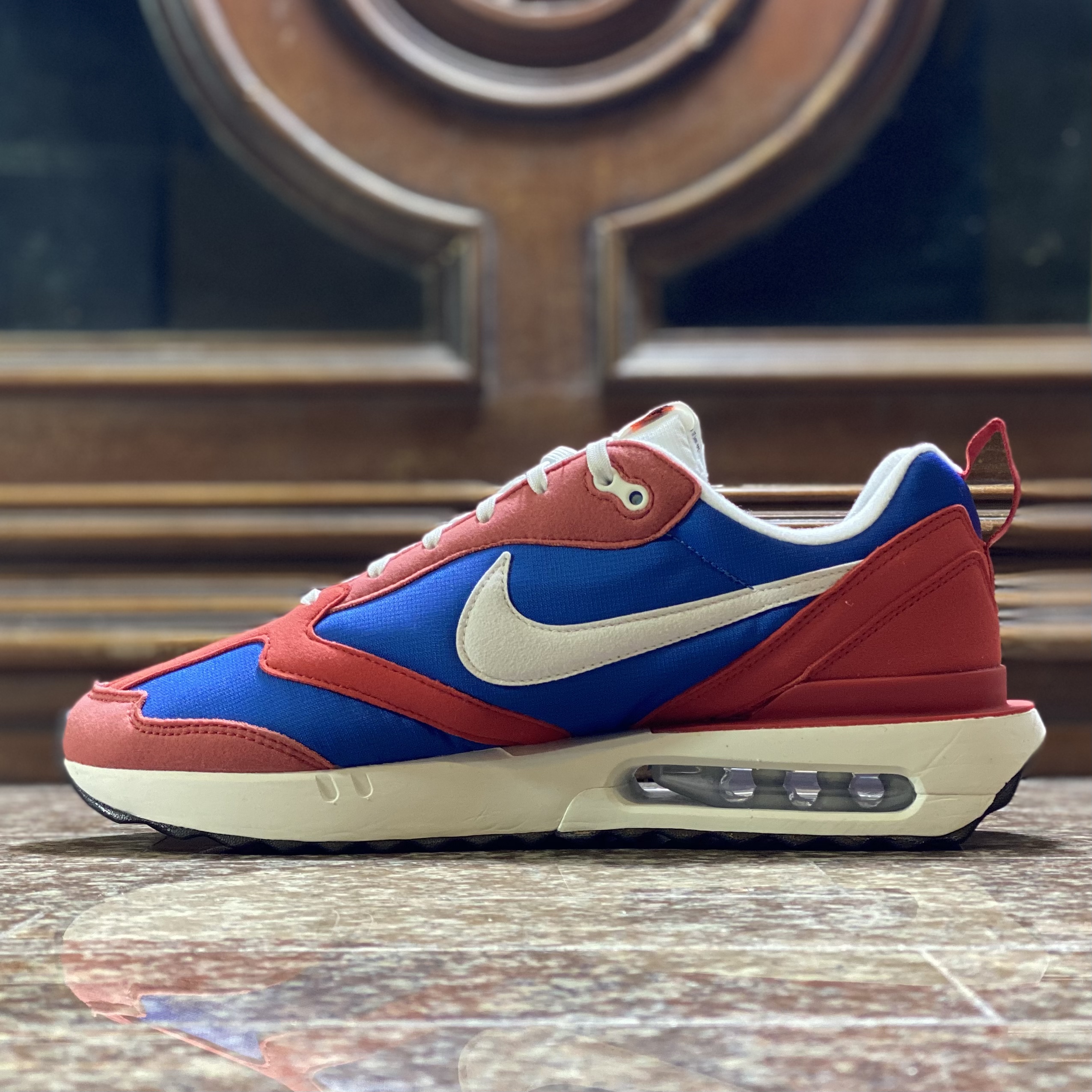 รองเท้า Nike Air Max Dawn ‘Team Red’ (M10US)