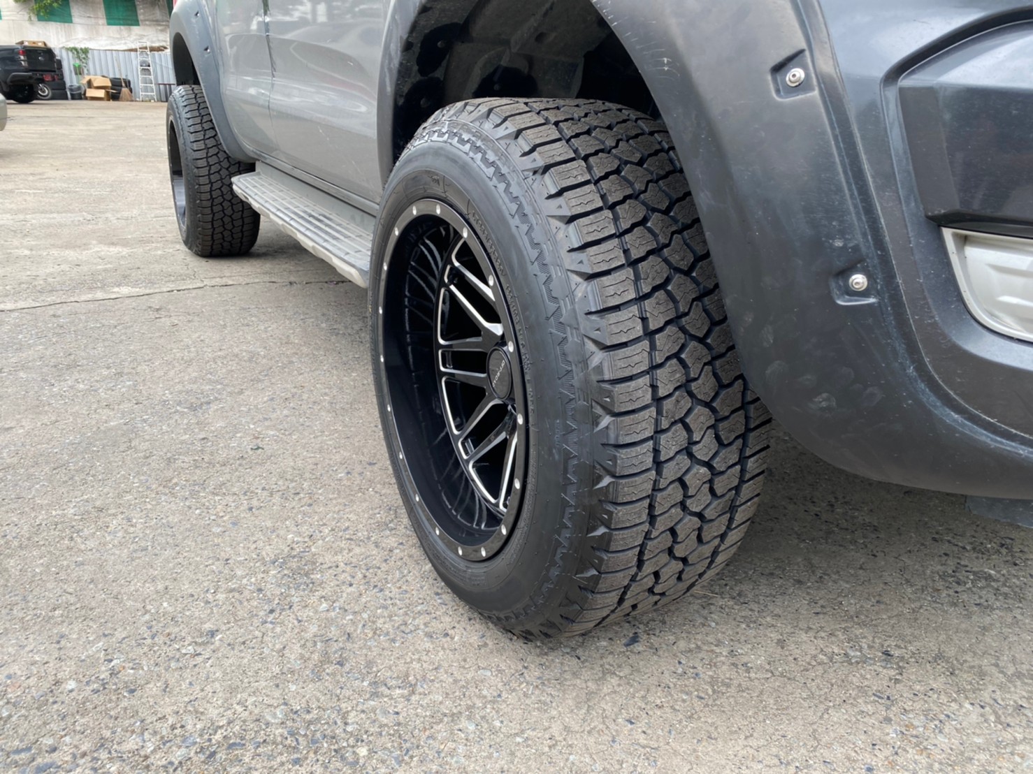 FORD ทรงเมกา ล้อเทพลึกสุดตาราง