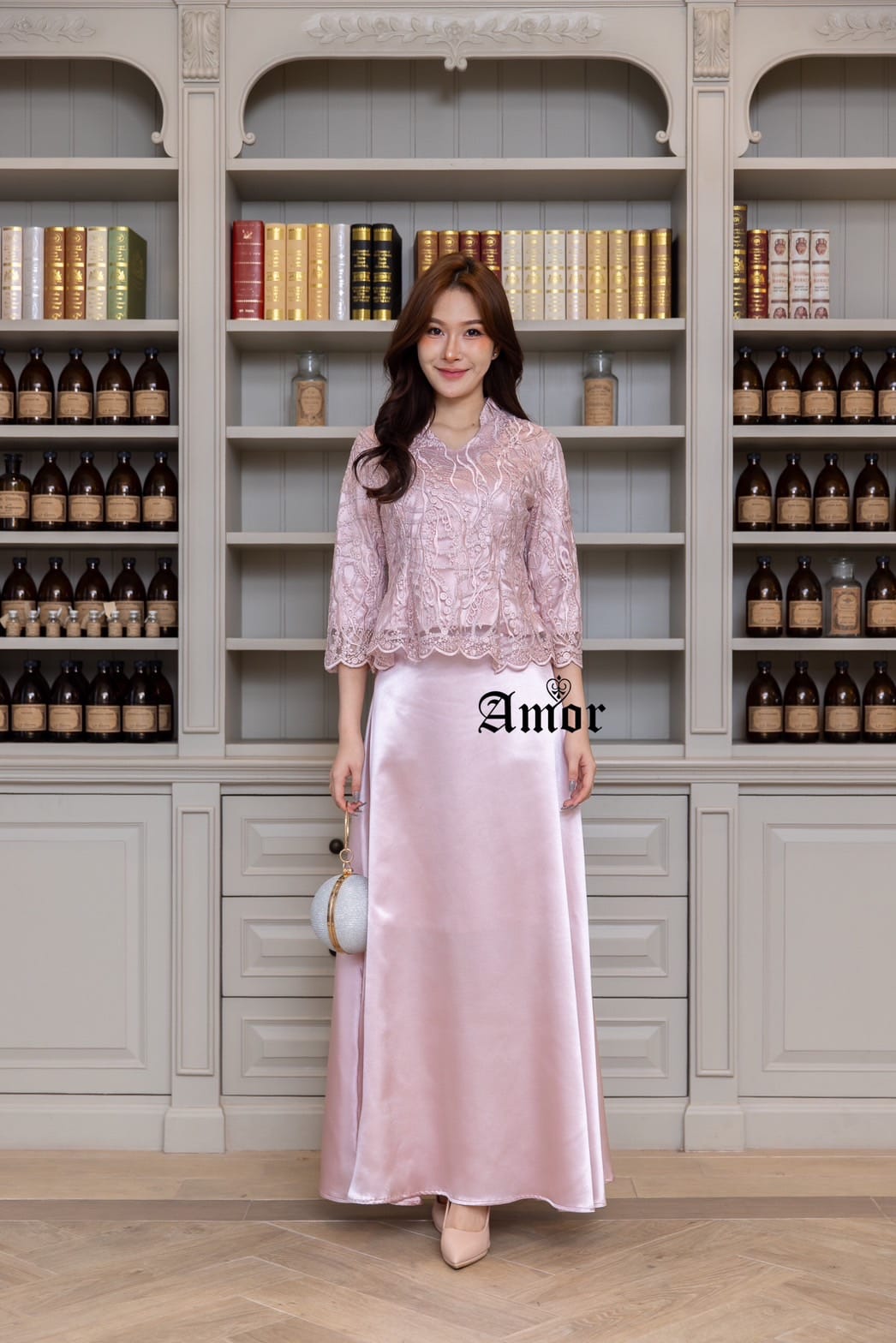 ชุดเซตเสื้อและกระโปรงใส่ออกงาน