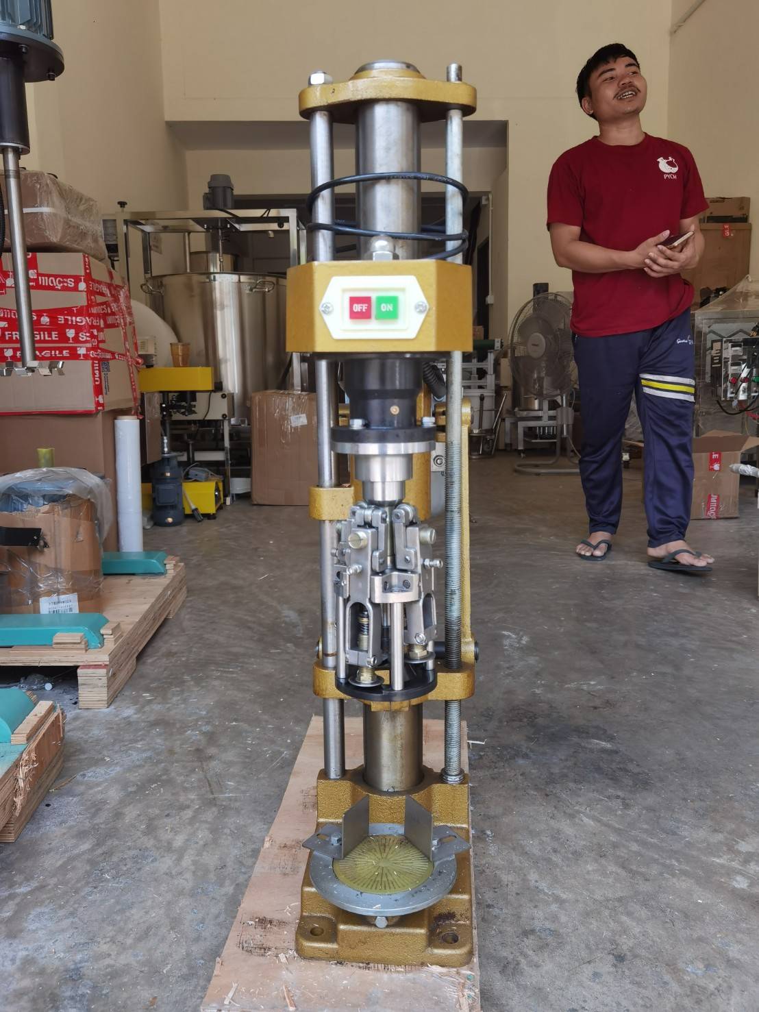 🌈15484 เครื่องหมุนฝาขวดน้ำดื่มกึ่งอัตโนมัติ หมุนฝาขวดพลาสติก ขวดแก้ว ฝาอลูมิเนียม ฝาเกลียว