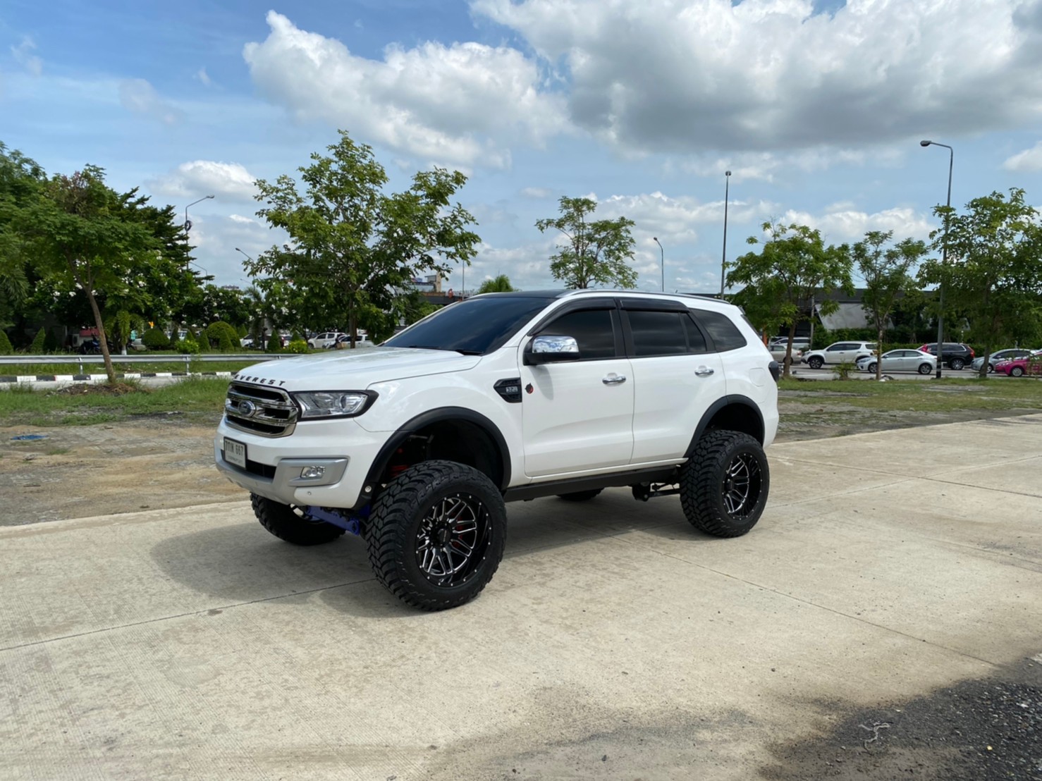FORD EVEREST ยก6นิ้ว จัด FULLSET ที่ STEP9