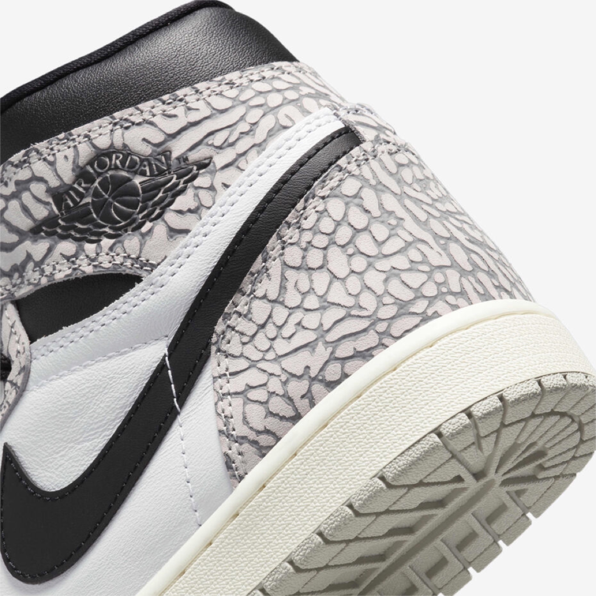 รองเท้า Nike Air Jordan 1 ‘White/Cement’ (M9US)