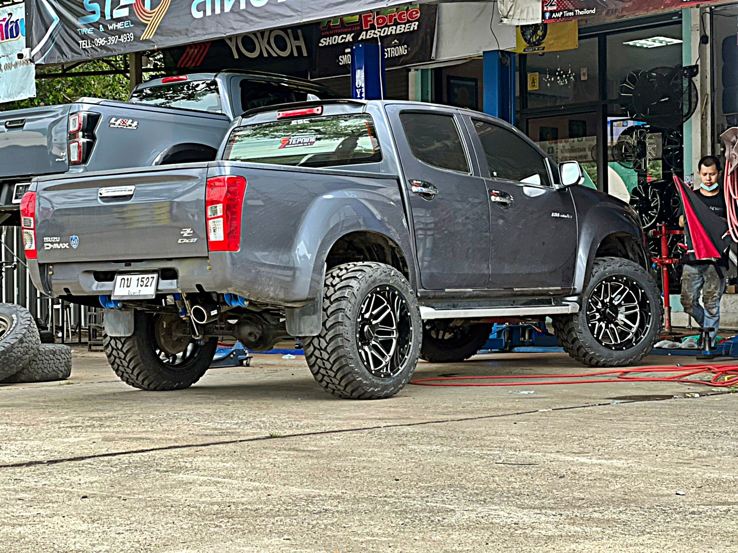 D_MAX_จองคิวมาจากจันทบุรี ทำทรงเมกาที่ STEP9