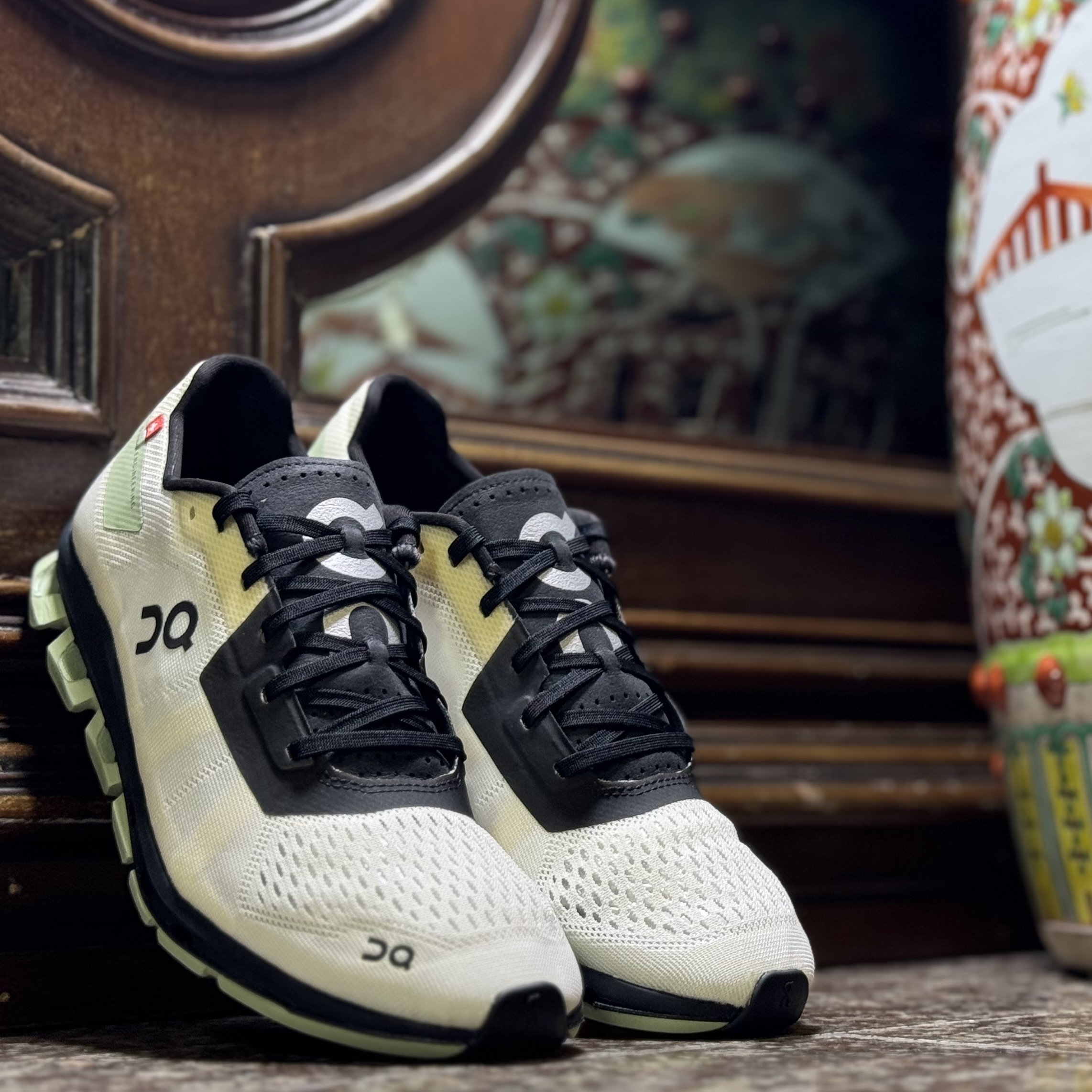 รองเท้าวิ่ง On CloudFlash #มือ2 (W7US) Women