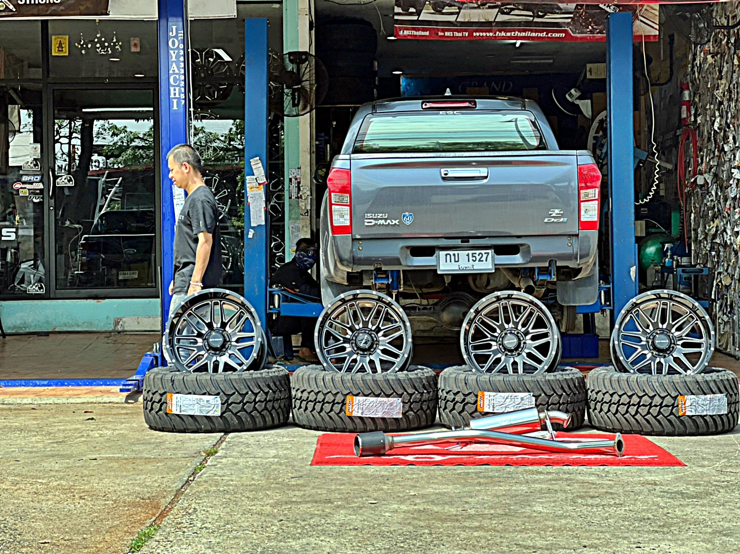 D_MAX_จองคิวมาจากจันทบุรี ทำทรงเมกาที่ STEP9