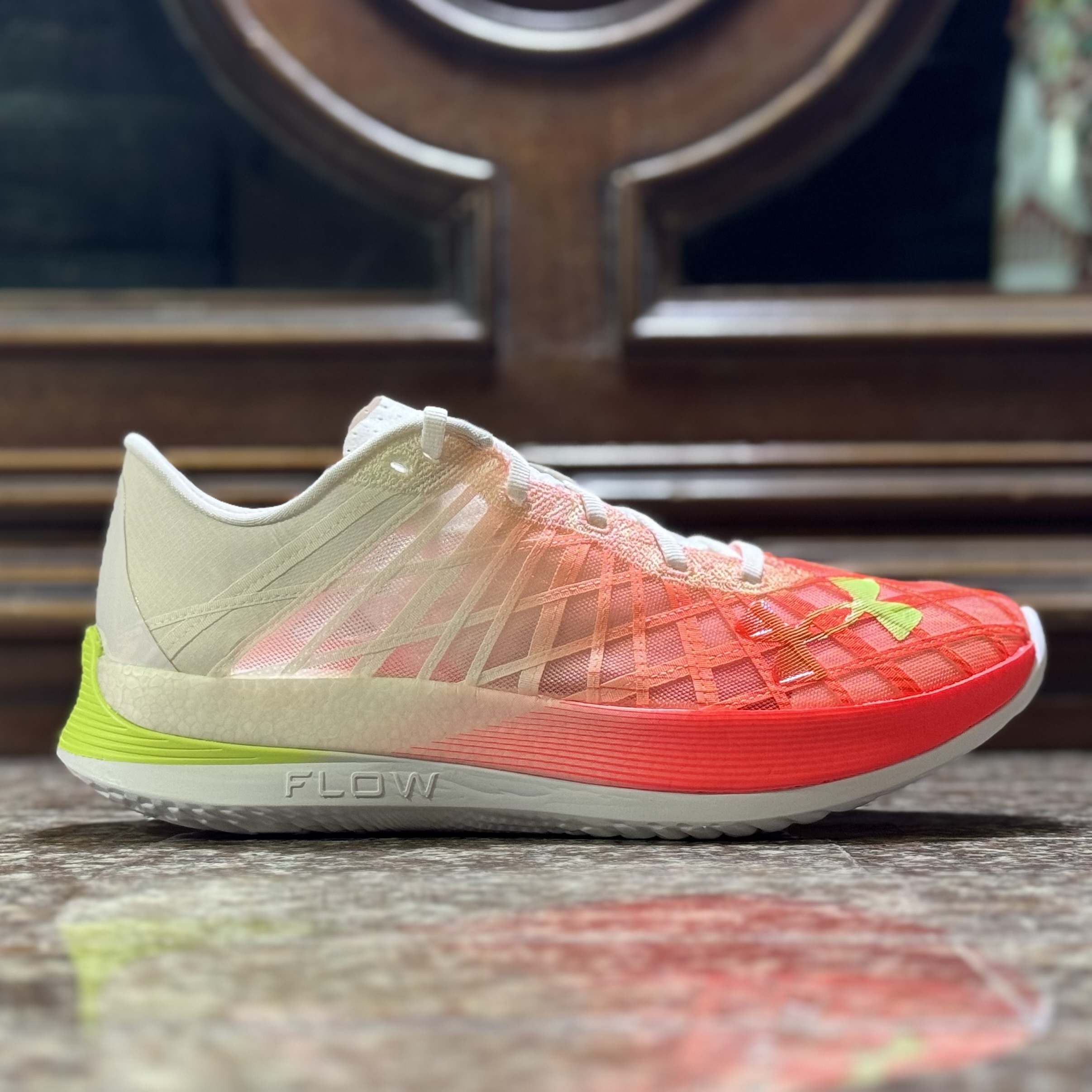 รองเท้าวิ่ง Under Armour Flow Velociti Elite (M8US)