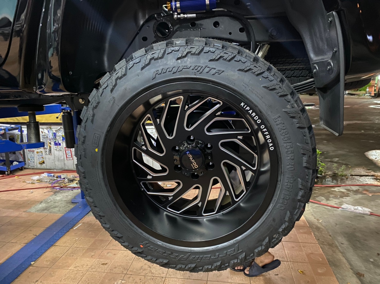 TRITON 4X4 จัดทรงเมกา