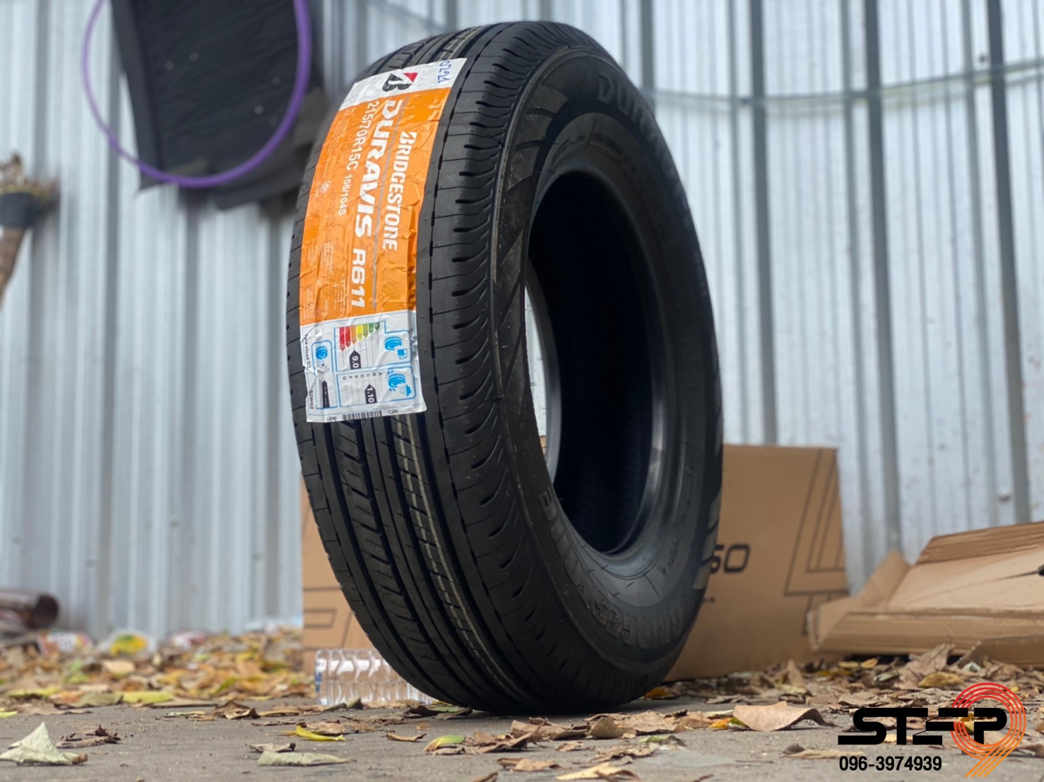 BRIDGESTONE DURAVIS R611 215/70-15 ราคาพิเศษที่ STEP9
