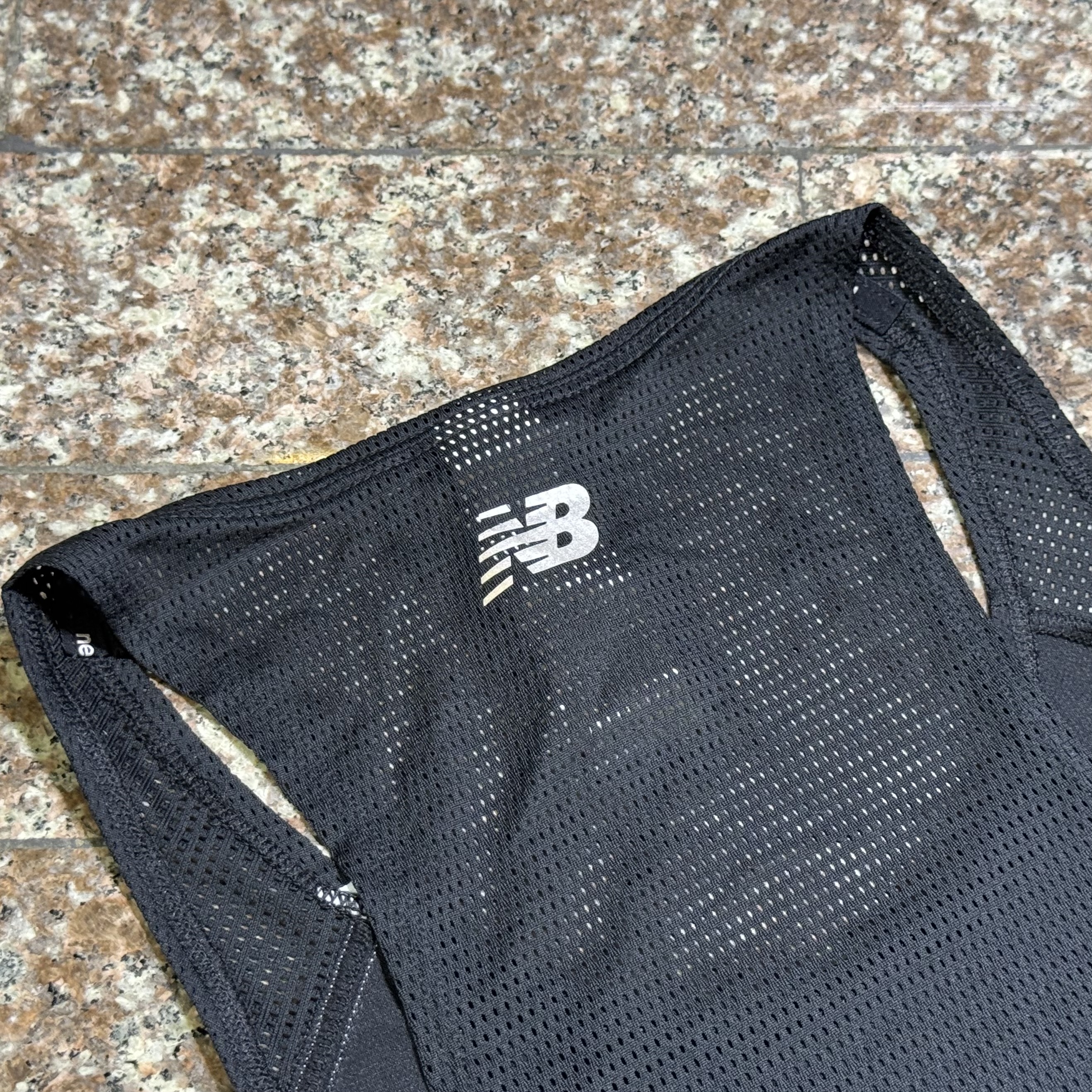 เสื้อวิ่ง New Balance Accelerate Pacer Singlet (S)