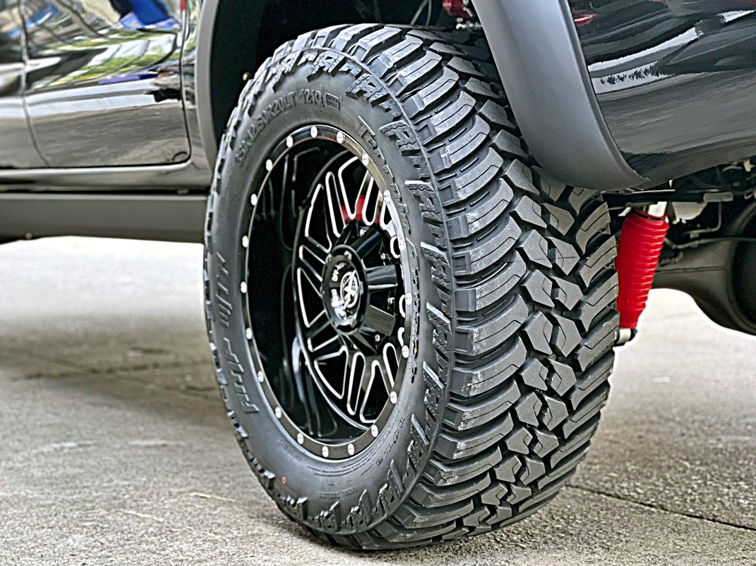 FORD WILDTRAK ชุดแต่งรอบคัน ทรงเมกาที่ STEP9