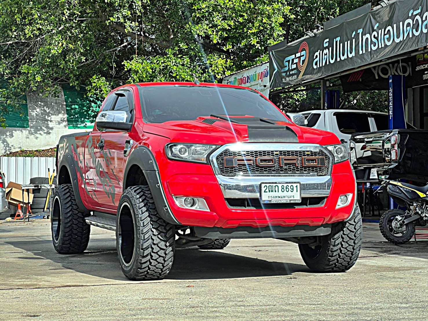 FORD_RANGER_ทรงเมกาจองคิวมาจากลำพูน