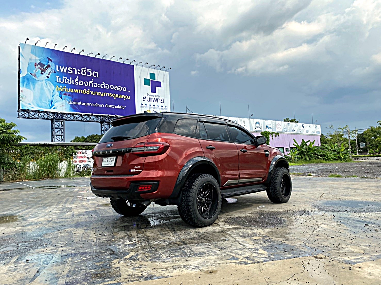 FORD EVEREST จัดทรงเมกาที่ STEP9