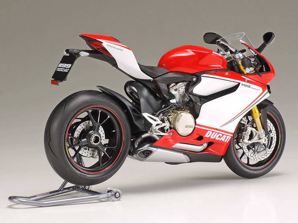 1/12 Ducati 1199 Panigale S Tricolore Item No: 14132