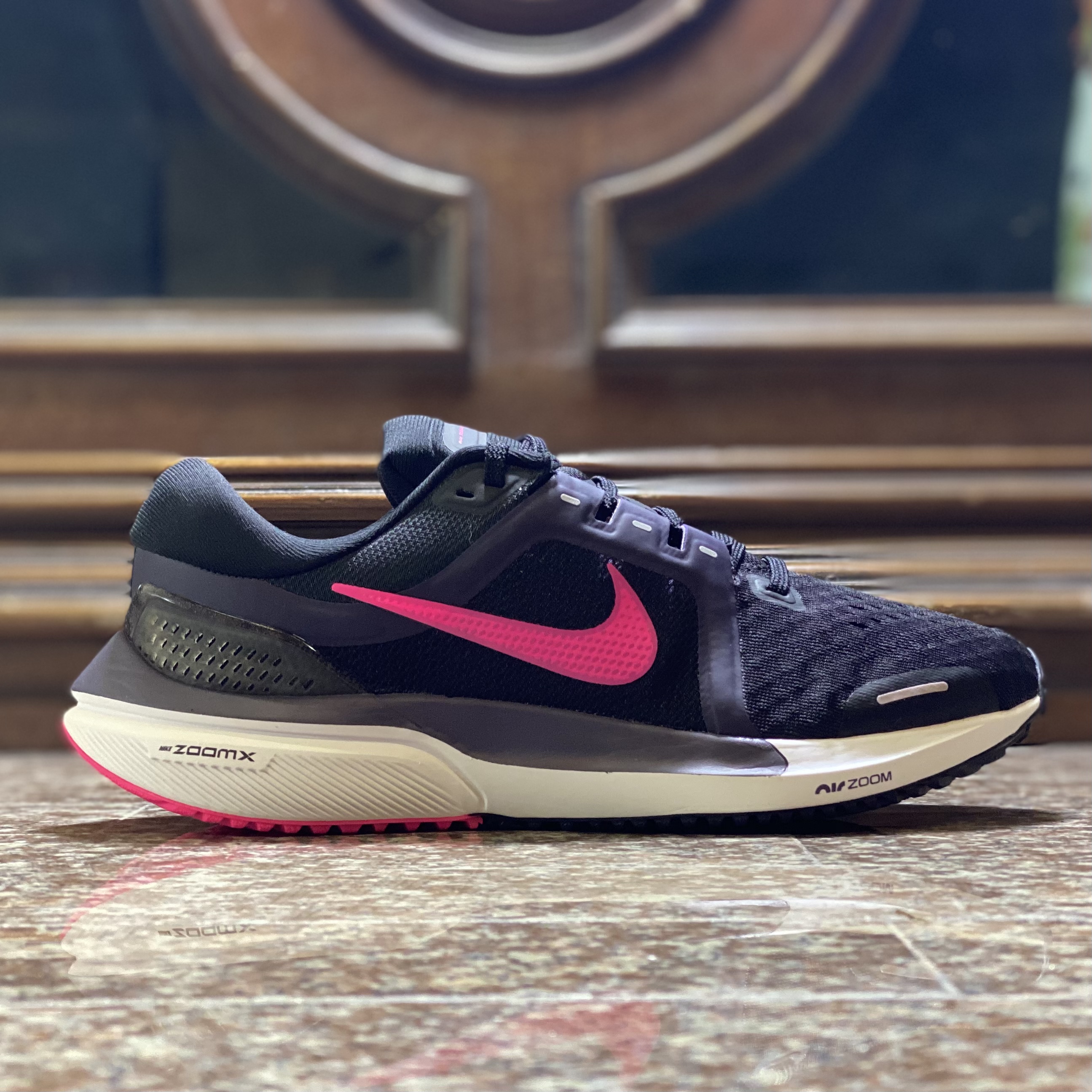 รองเท้าวิ่ง Nike Air ‘ZoomX’ Vomero 16 (W8US)