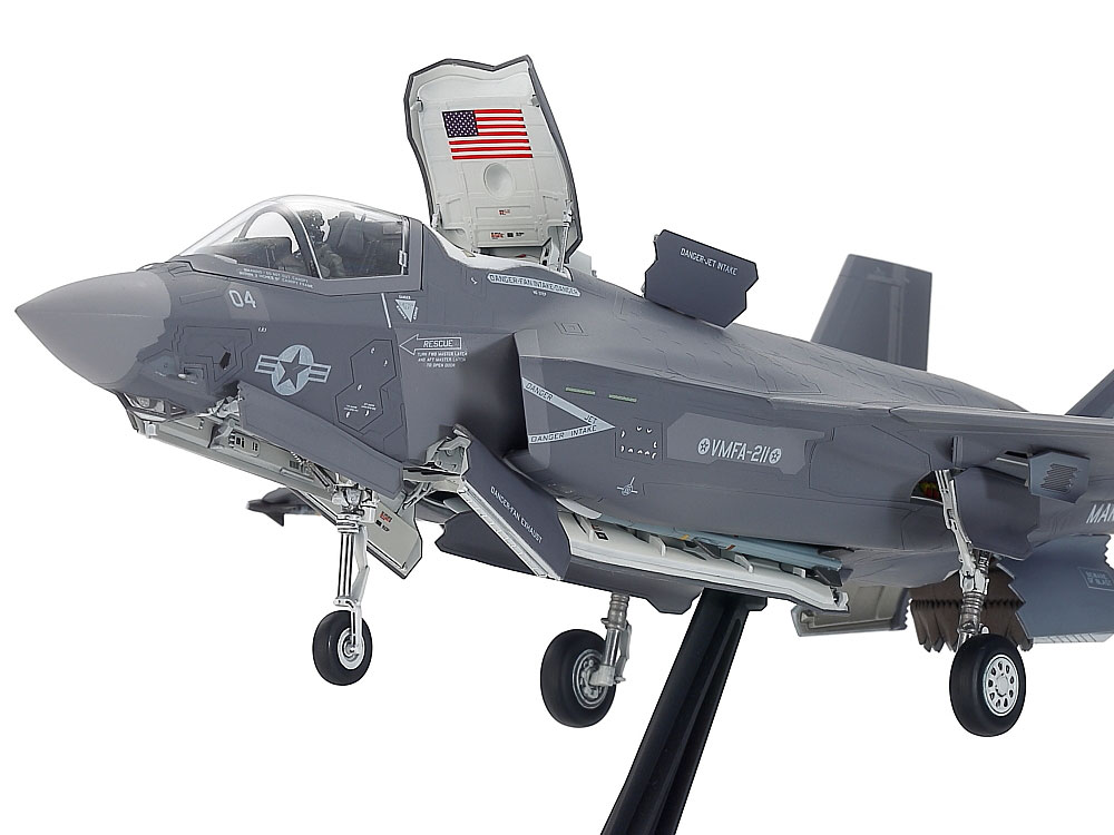 1/72 LOCKHEED MARTIN® F-35®B LIGHTNING II®