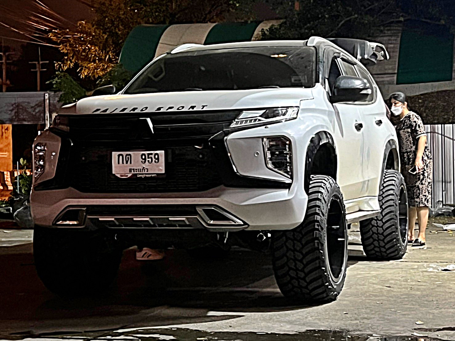 PAJERO SPORT ทรงเมกา ที่ STEP9