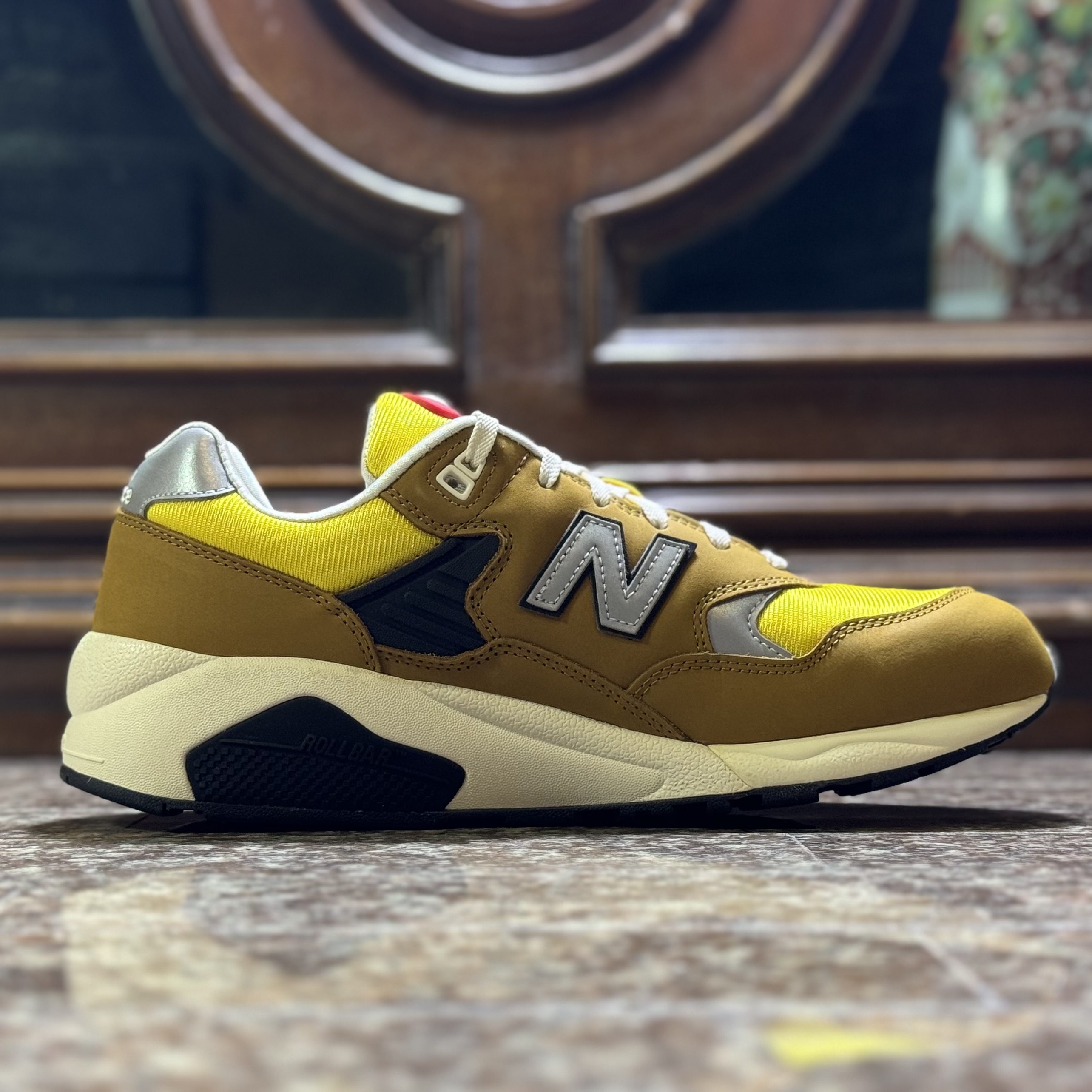 รองเท้า New Balance 580 ‘Real Mad Brown’ (M10.5US)
