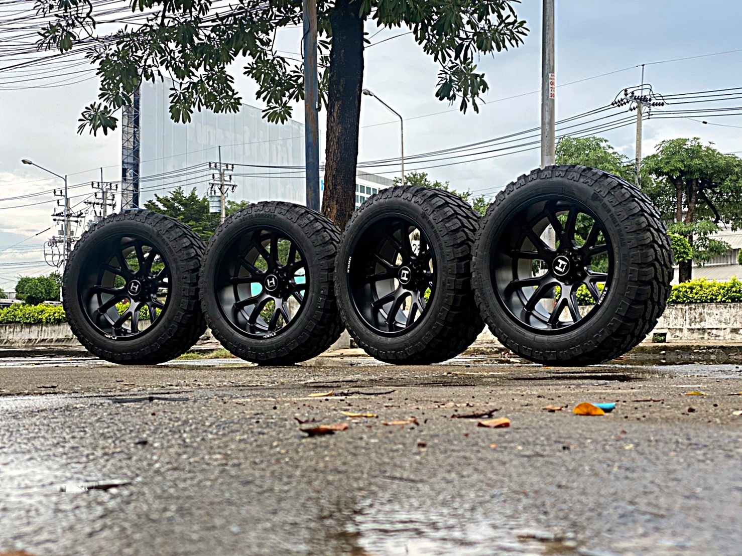 HOSTILE H113 ขอบ22 ลดราคาแค่ชุดเดียว