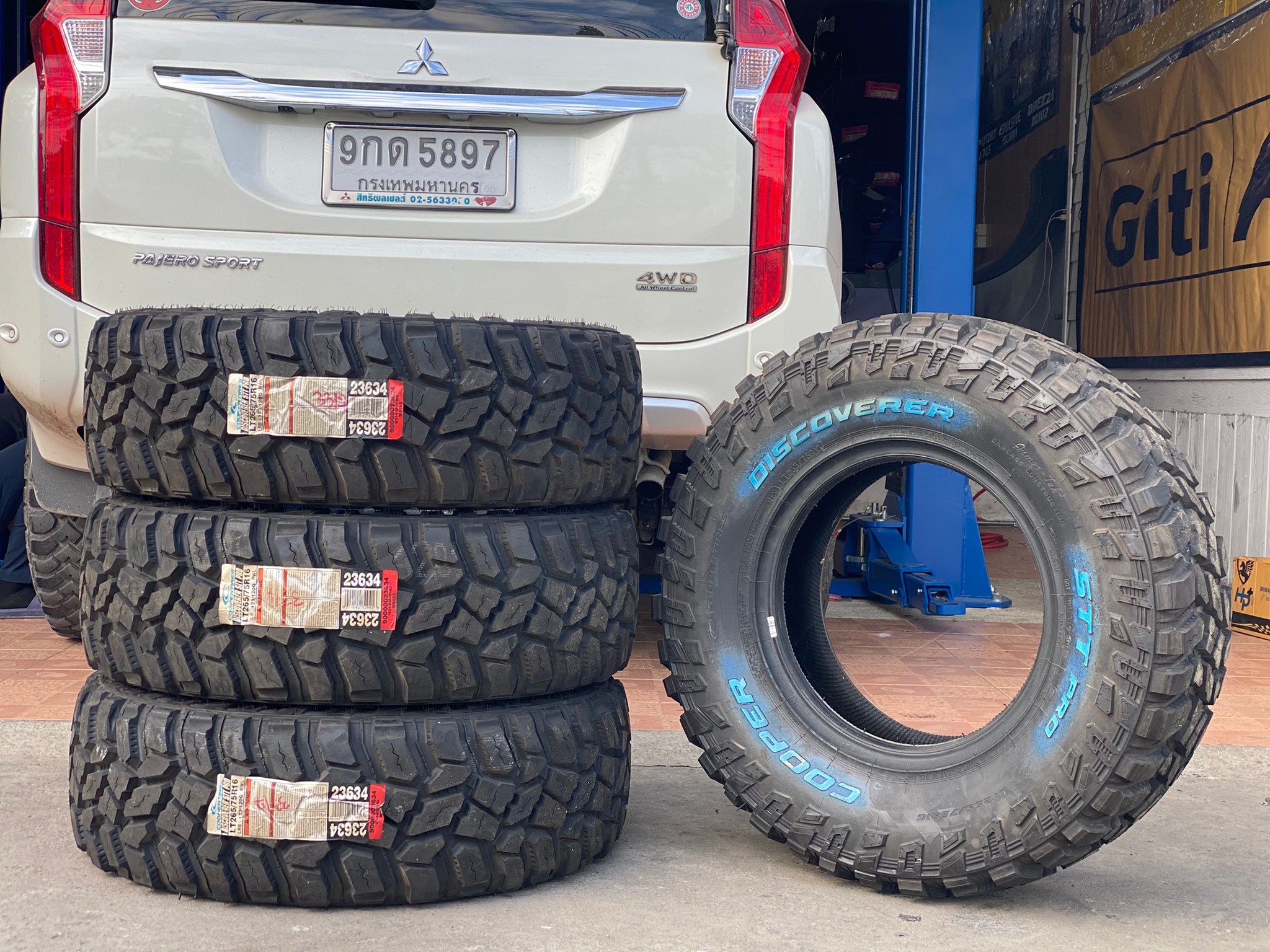 COOPER STT PRO 295/55-20 เส้น 8500 ปกติ 15000